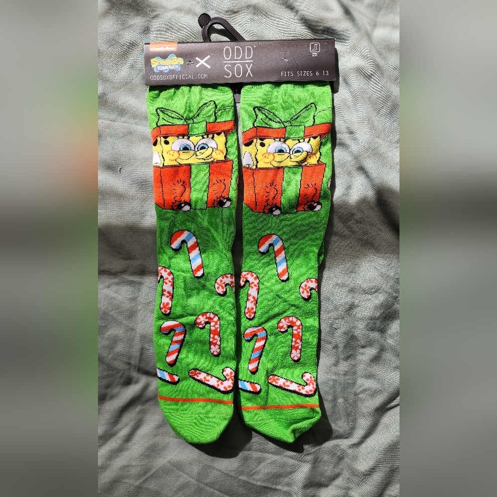 Sponge Bob Festive Green Socks with Cartoon and Candy Cane Design